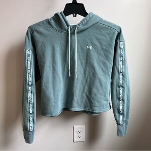 Under Armour Women's cropped Blue Hoodie with Logo size Large